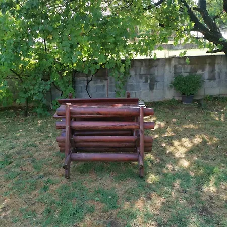 Bukuljska Kuca 아란젤로바츠