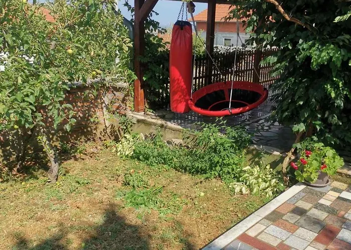 Bukuljska Kuca Вилла Аранделовац