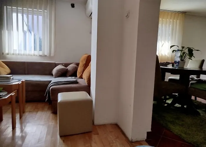 Bukuljska Kuca Аранделовац